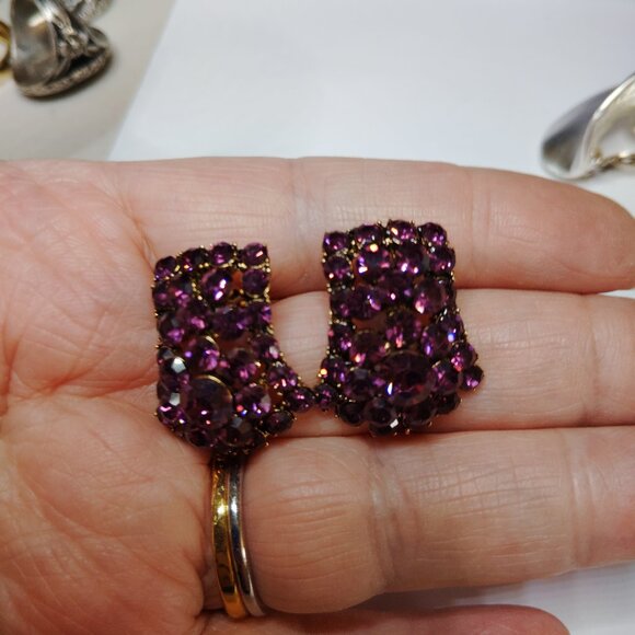 Vintage Graziano Clip-On Earrings Purple Crystals Gold-Tone Signed - Picture 1 of 10
